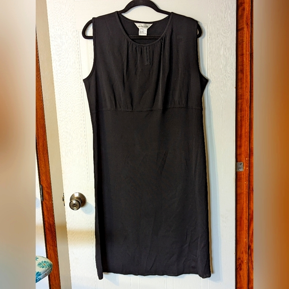 Exclusively Misook Dresses & Skirts - Exclusively Mistook Dresss A14